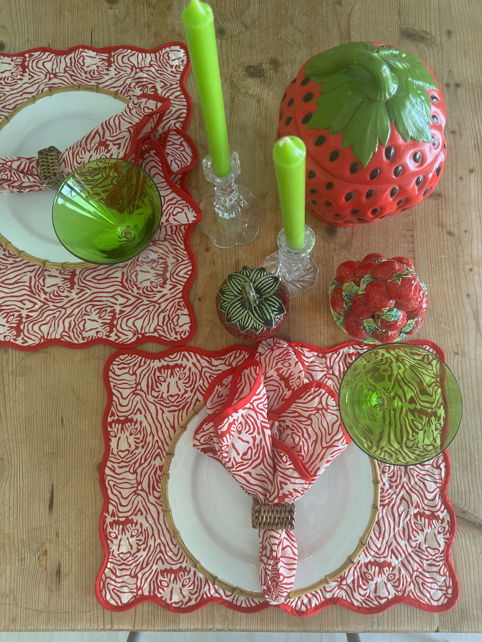 Scallop Placemat | Baby Cub | Red