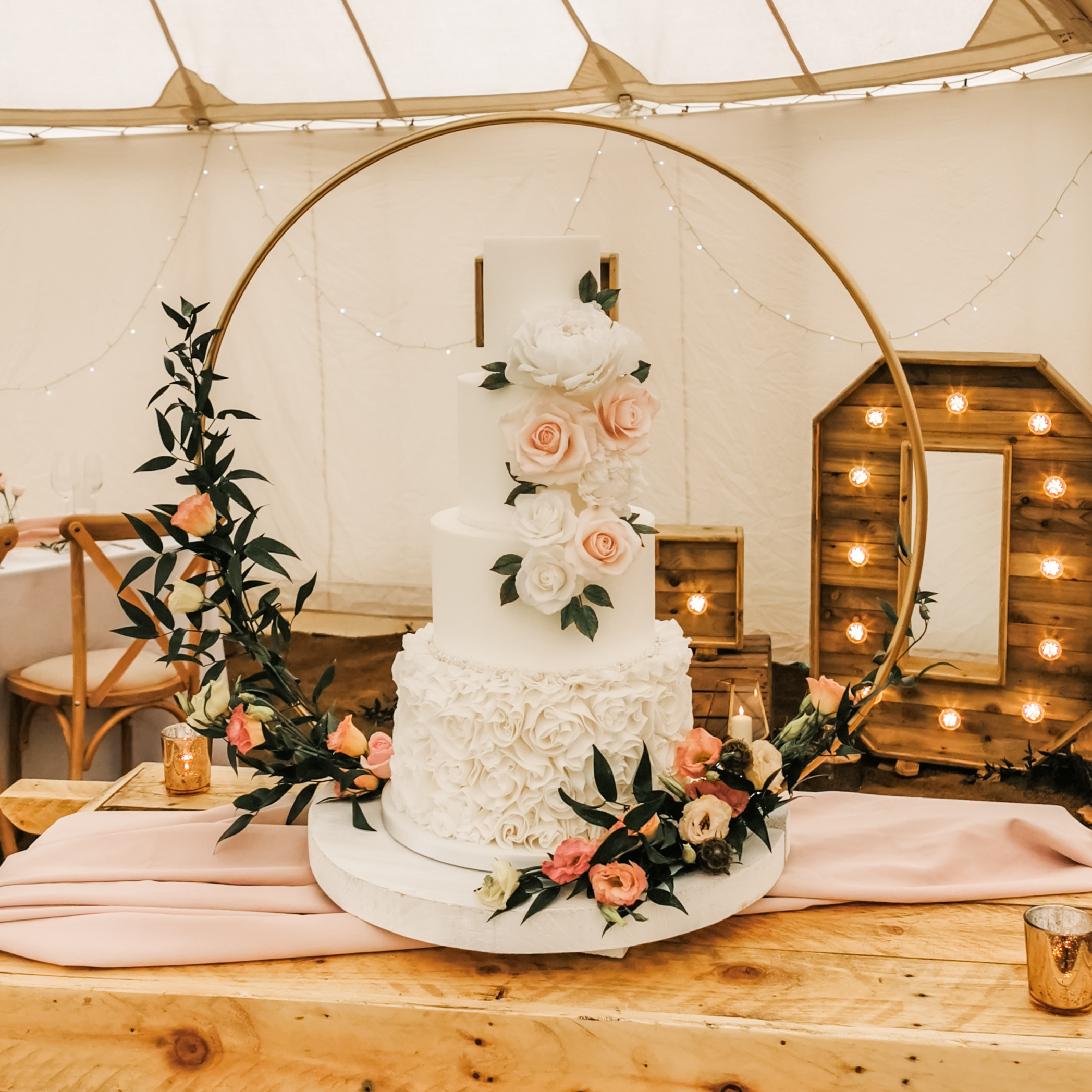 Luxury Bespoke Wedding Cakes Sheffield Nottingham Worksop