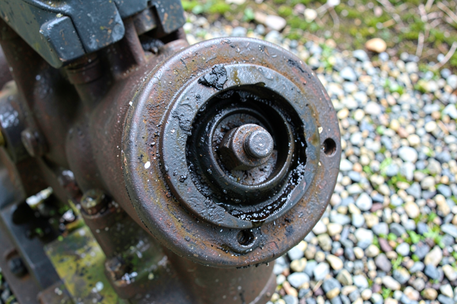 Compressor Pump Rebuild — On-Site Compressor Pump Disassembly and Rebuild