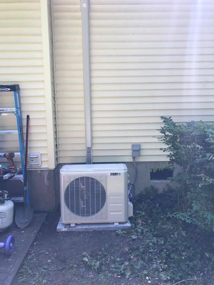 Heat Pump Maintenance — Refrigerant and Pressure Verification