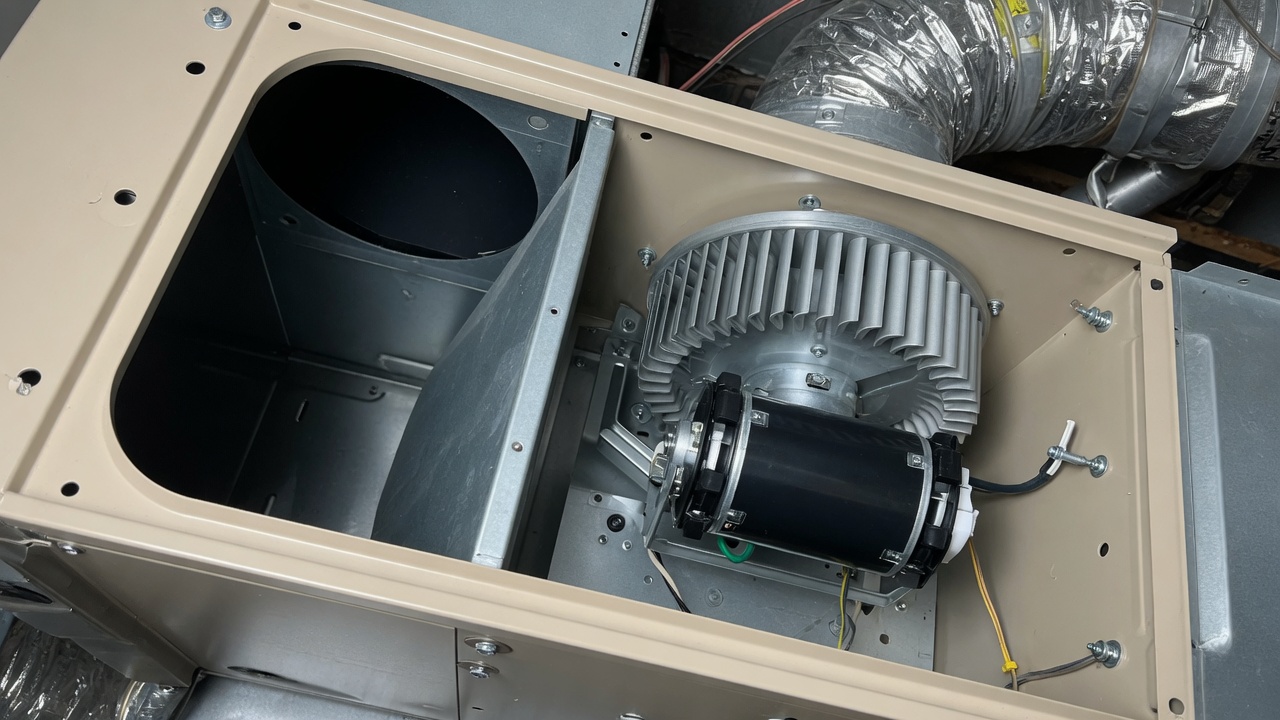 Carrier Furnace Maintenance — Airflow and Blower Inspection