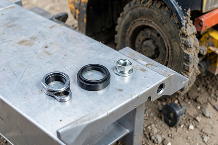 Forklift Hydraulic Repair — No-Transport Repair for Fleet Lifts and Inoperable Units