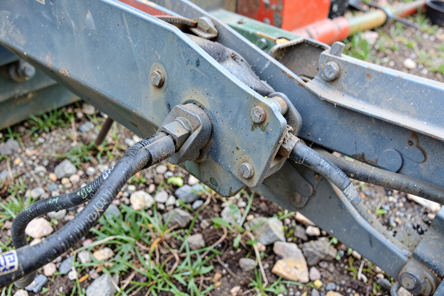 Boom Lift Hydraulic Service — On-Site Hydraulic Hose and Line Fabrication