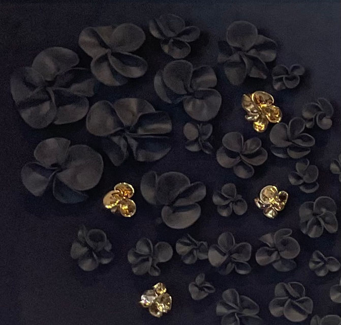 Frangipani detail Black & Gold.jpg