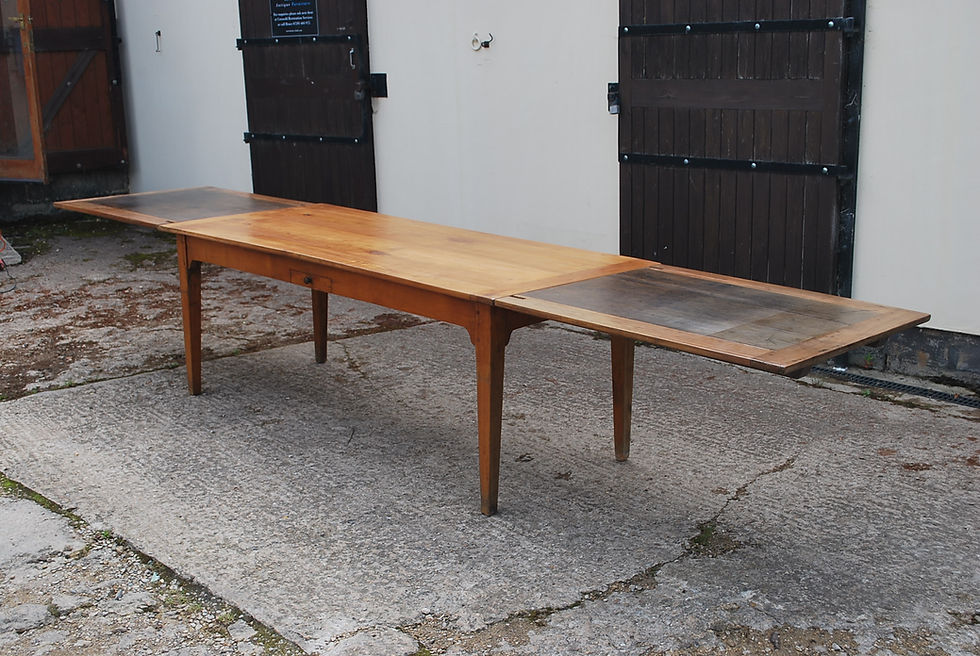 Thumbnail: French farmhouse extending kitchen table