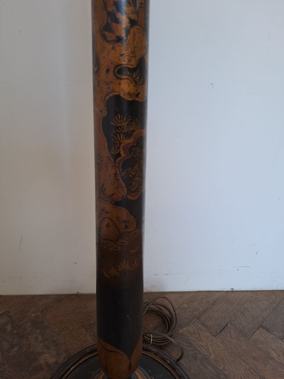 Thumbnail: Chinoiserie standard lamp