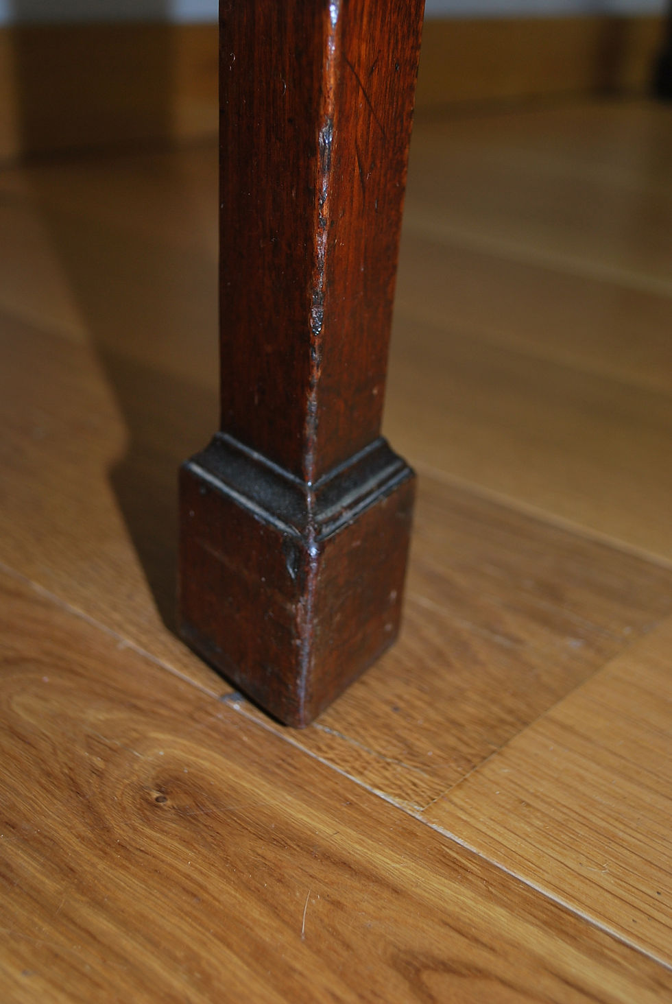 Thumbnail: Georgian mahogany serpentine serving table