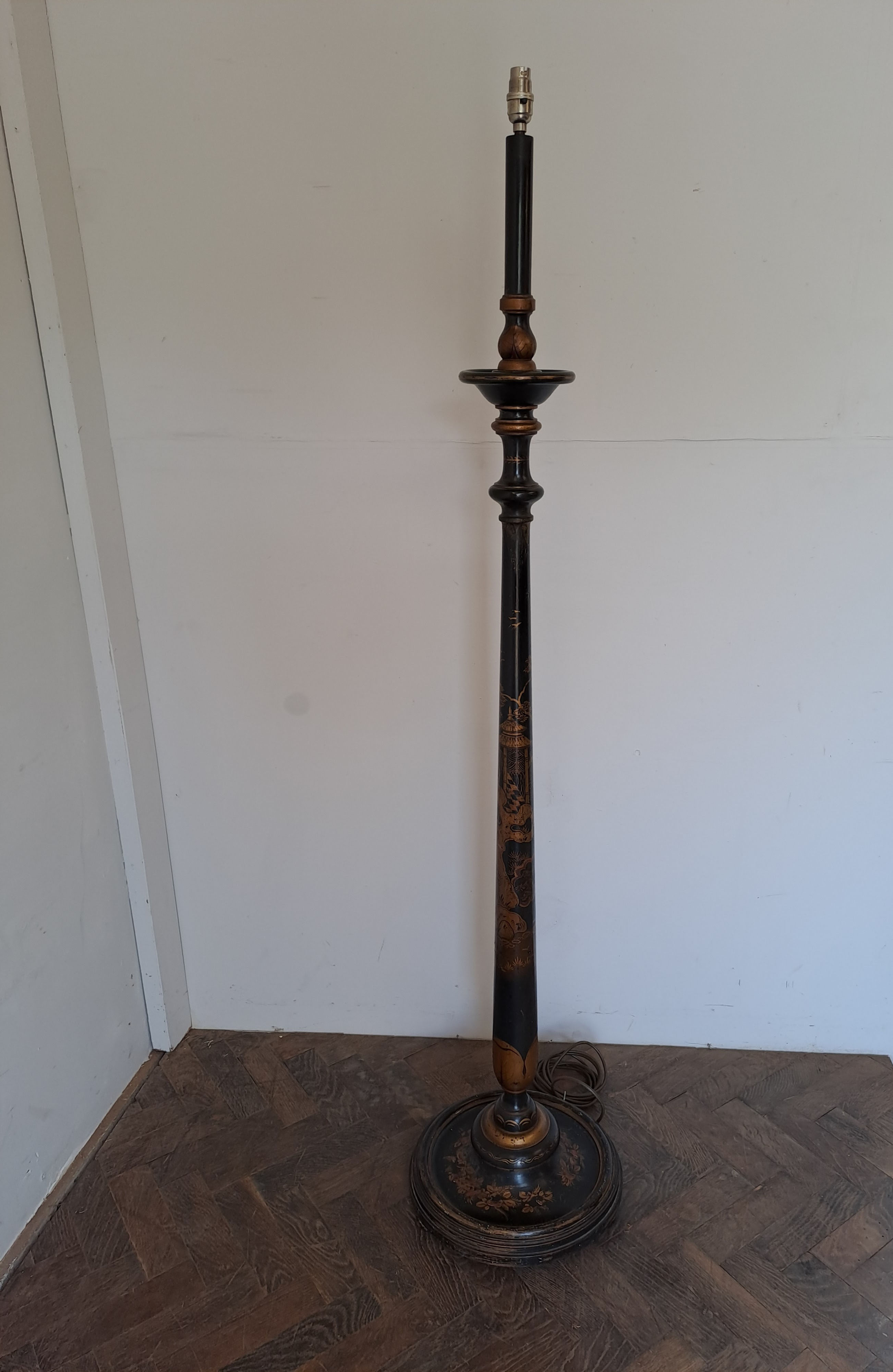 Chinoiserie standard lamp