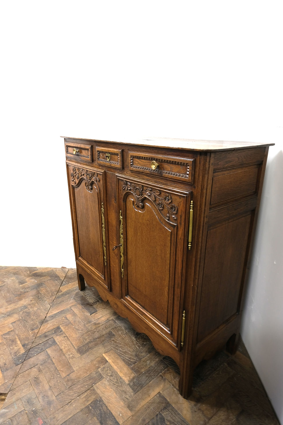 Thumbnail: Antique French oak buffet /dresser