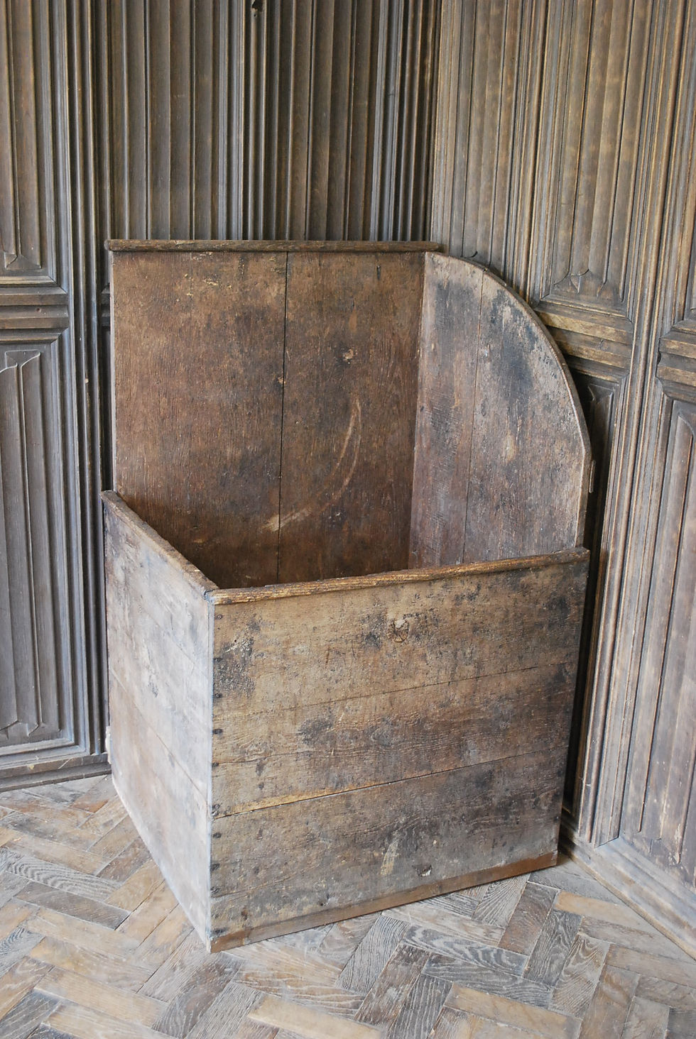 Thumbnail: Antique French log bin