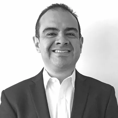 Victor Escalona.webp