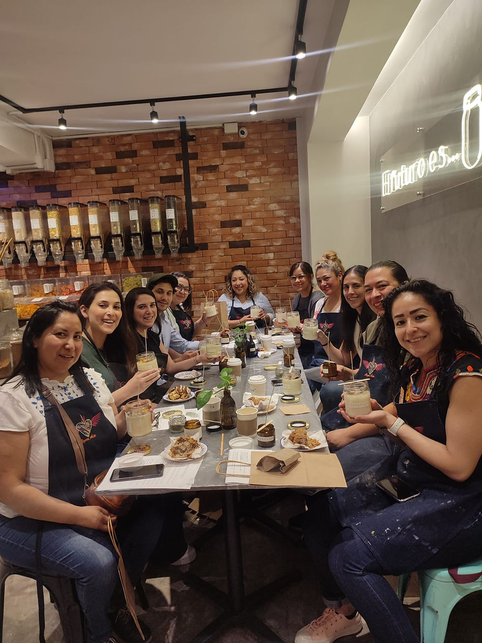 Taller Velas de Soya CONDESA 14 JUN