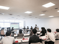 公開座談会「健康&美容のために何を買って、何を買わない?60代女性のヘルスケアニ