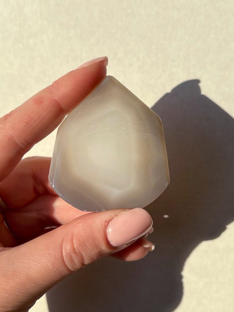 Thumbnail: Druzy Agate tower