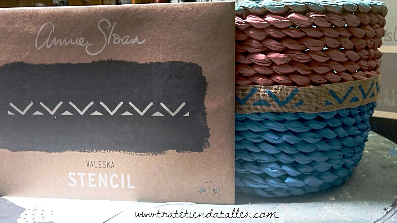Decora con Chalk Paint™ Annie Sloan y usando la técnica del stencil. - Trate Tienda Taller - Bilbao