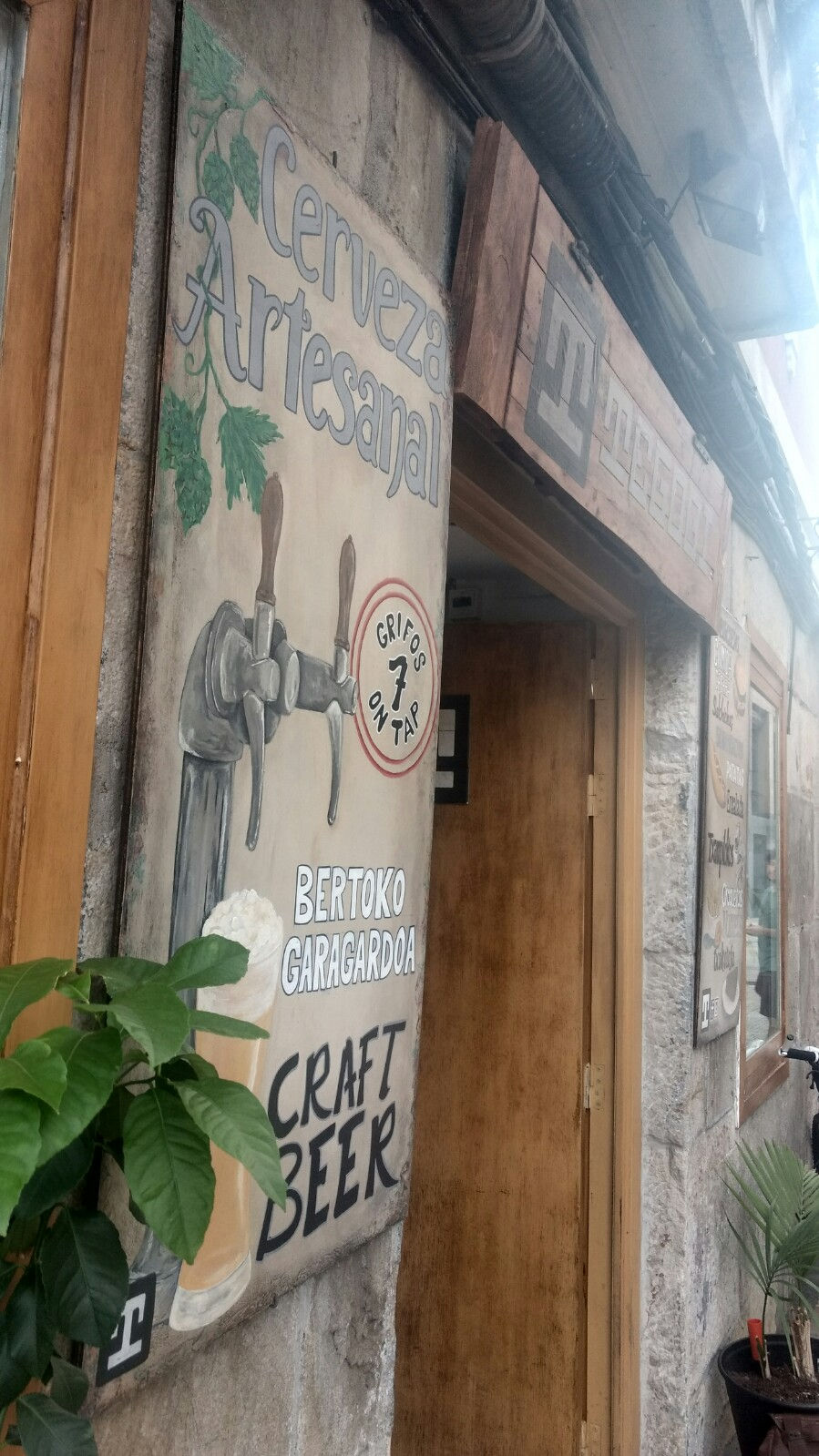 Carteles Tegobi Bierhaus, Bilbao
