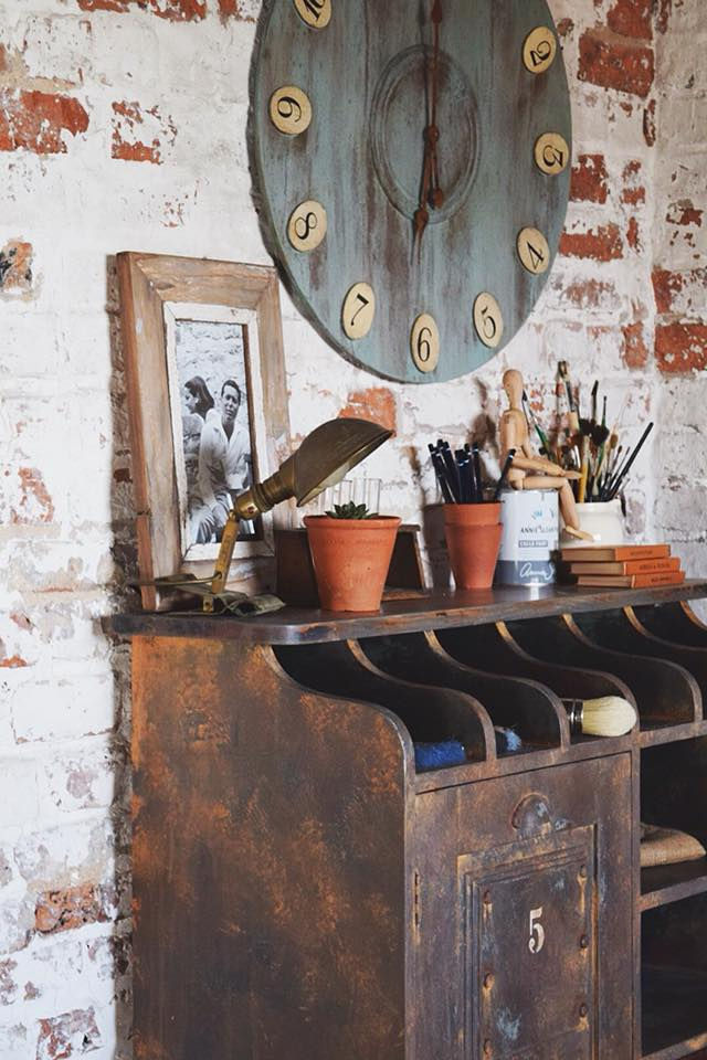 Trabajo realizado por Jonathon Marc Mendes muebles pintado con Chalk Paint Annie Sloan