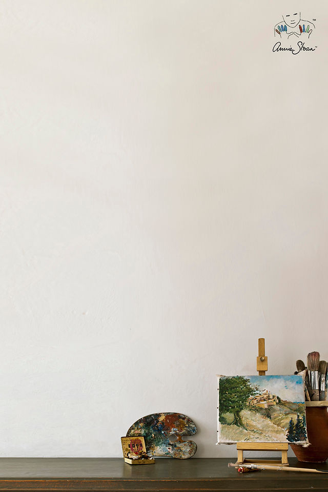 Old White un color blanco con un punto grisaceo nos da luz y amplitud a las estancias - Wall Paint - Foto Annie Sloan