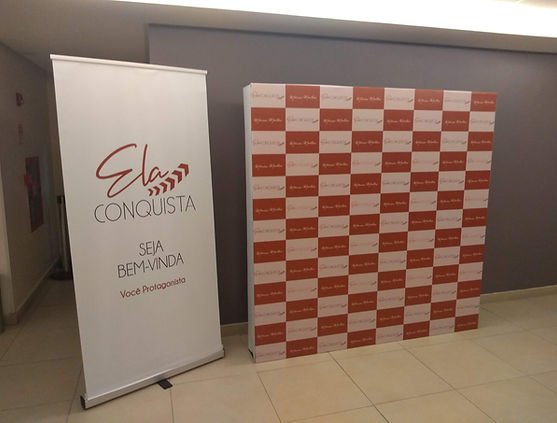 Roll up banner