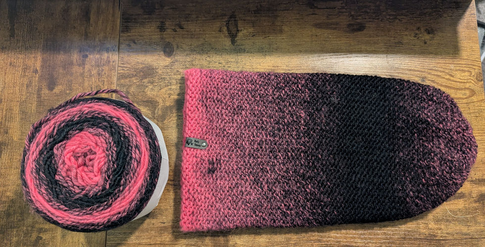 Pink/Black Hat 
