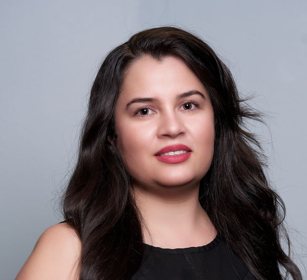 Yanaika Valdivia/Mailing Coordinator