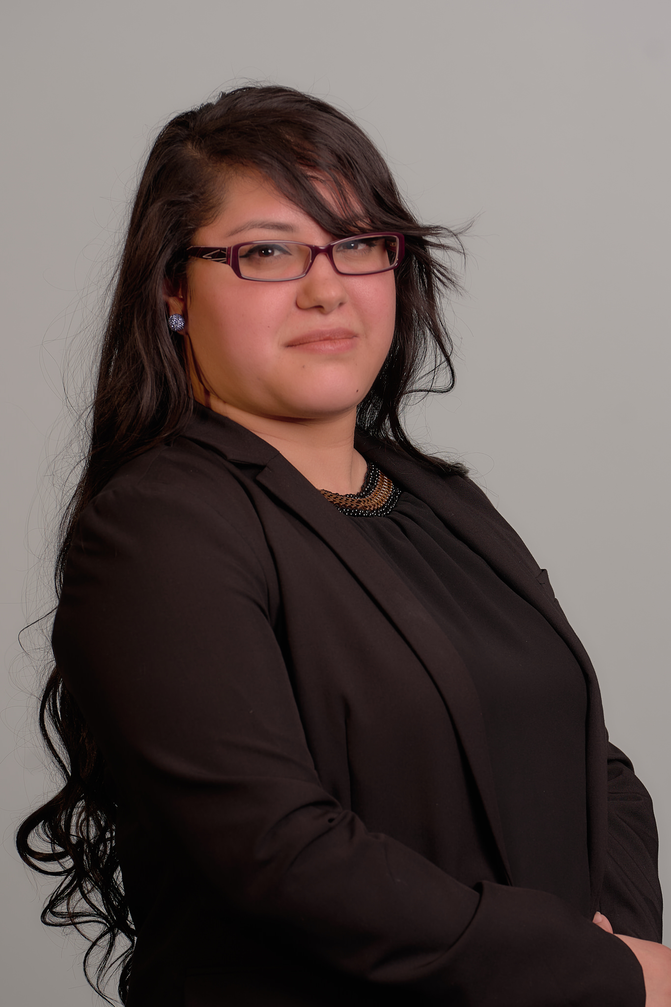 LESLIE FLORES