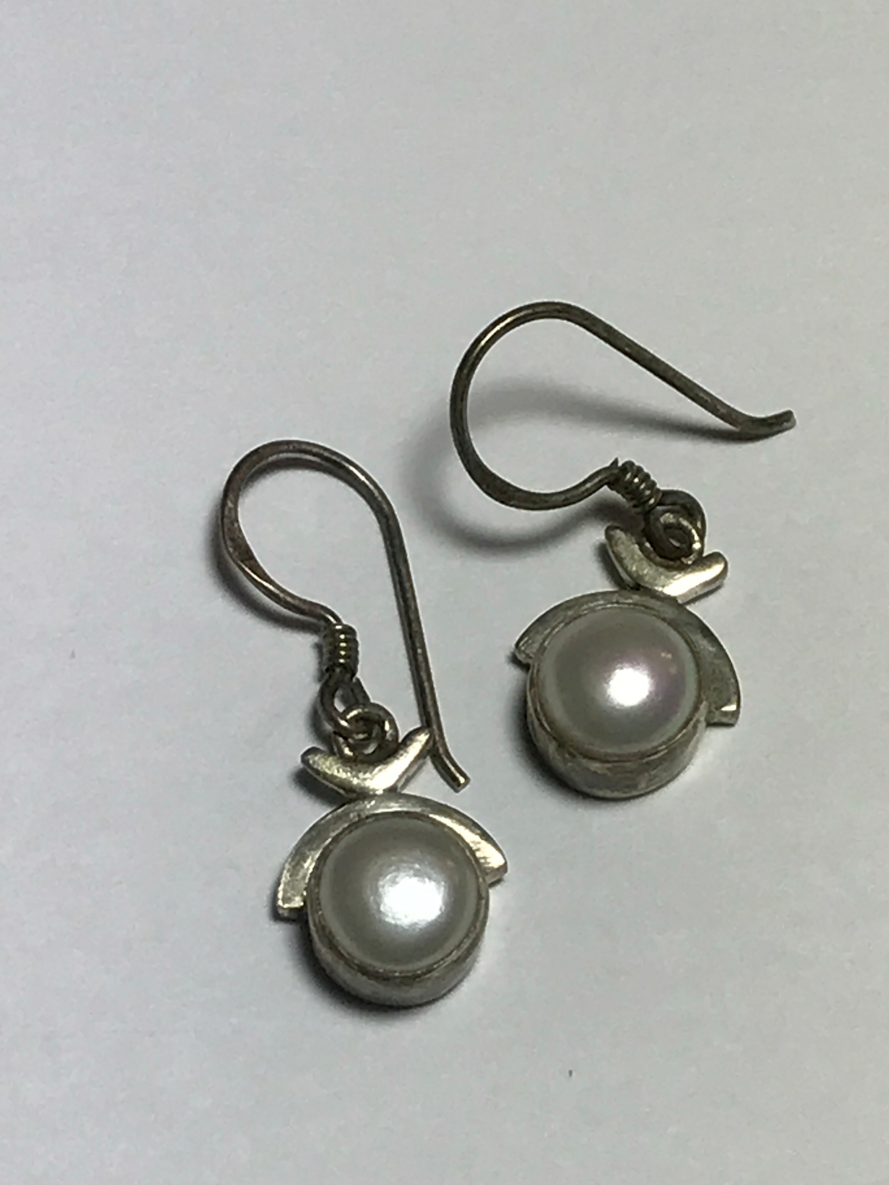 White Freshwater Pearl Earring in Sterling Silver Double Curve