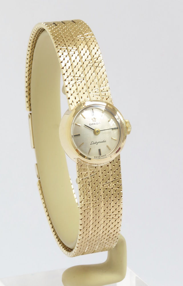 Thumbnail: Stunning Solid 9ct Gold Omega Ladymatic with Box c1963