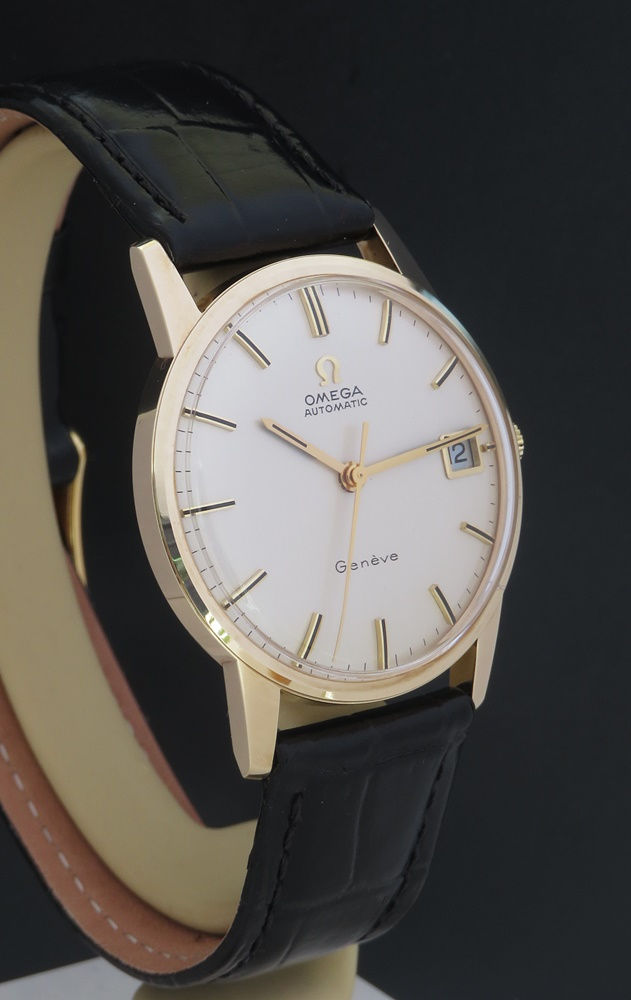 Thumbnail: Mint Original Solid 9ct Gold Omega Geneve Automatic Box and Paperwork c1971