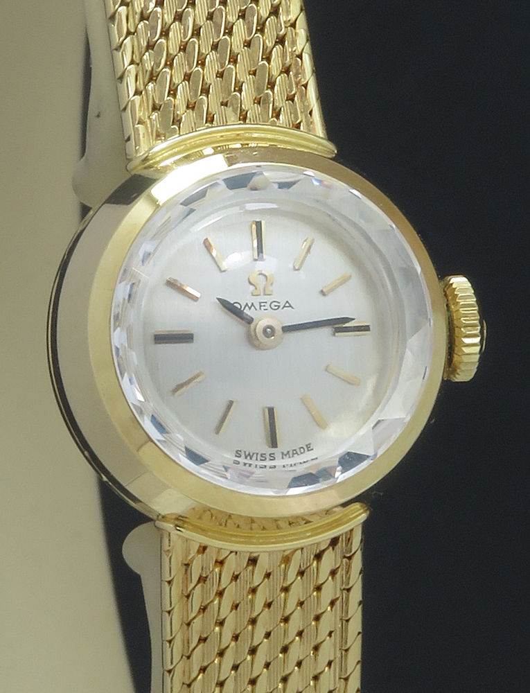 Thumbnail: Solid 18ct Omega Sapphette with Box 1962