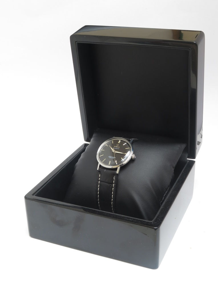 Thumbnail: Omega Seamaster Automatic Calibre 552 c1963