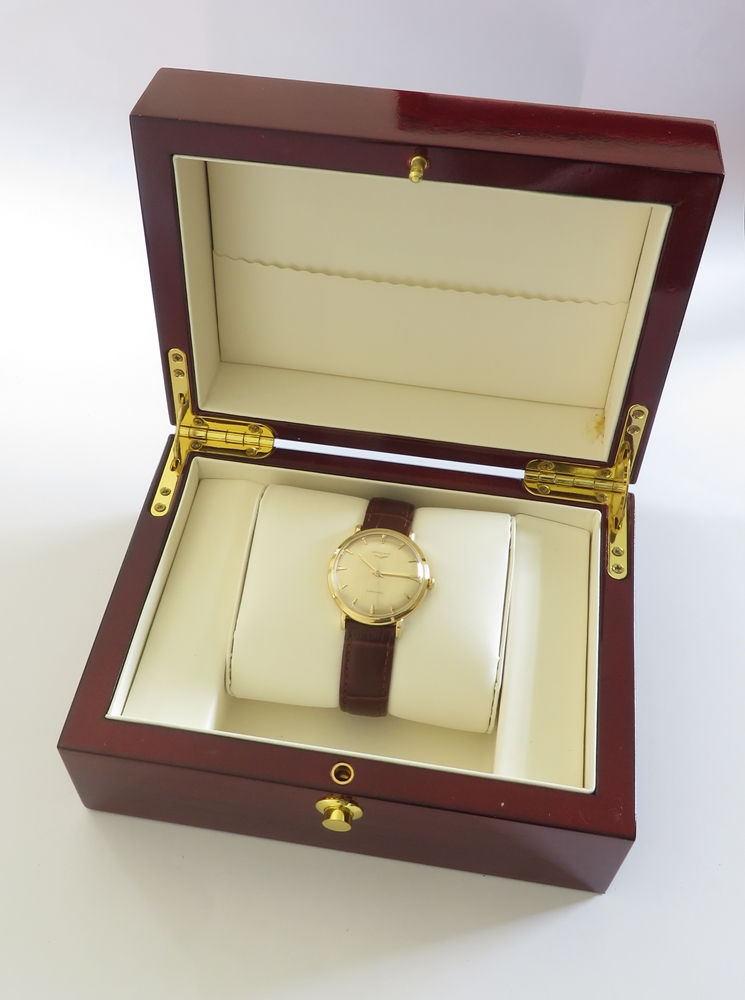 Thumbnail: Very Rare Solid 18ct Gold Longines 290 Deluxe c1960