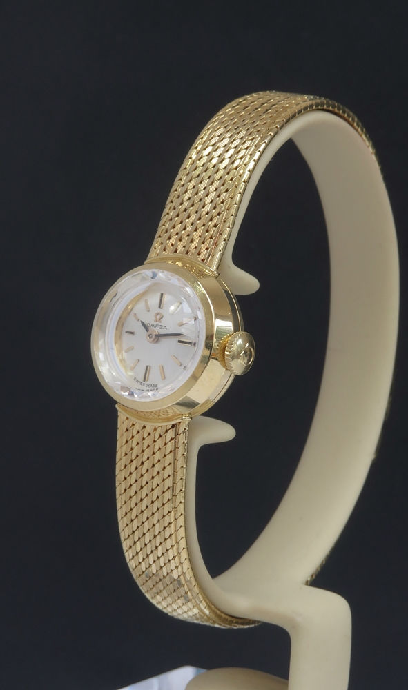 Thumbnail: Solid 18ct Omega Sapphette with Box 1962