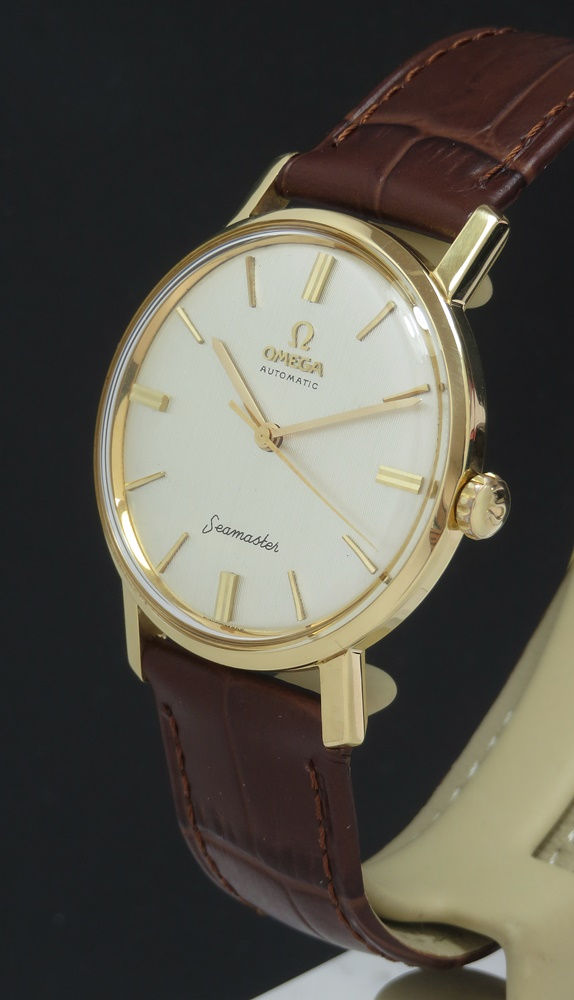Thumbnail: Mint Solid 18ct Omega Seamaster Automatic c1963