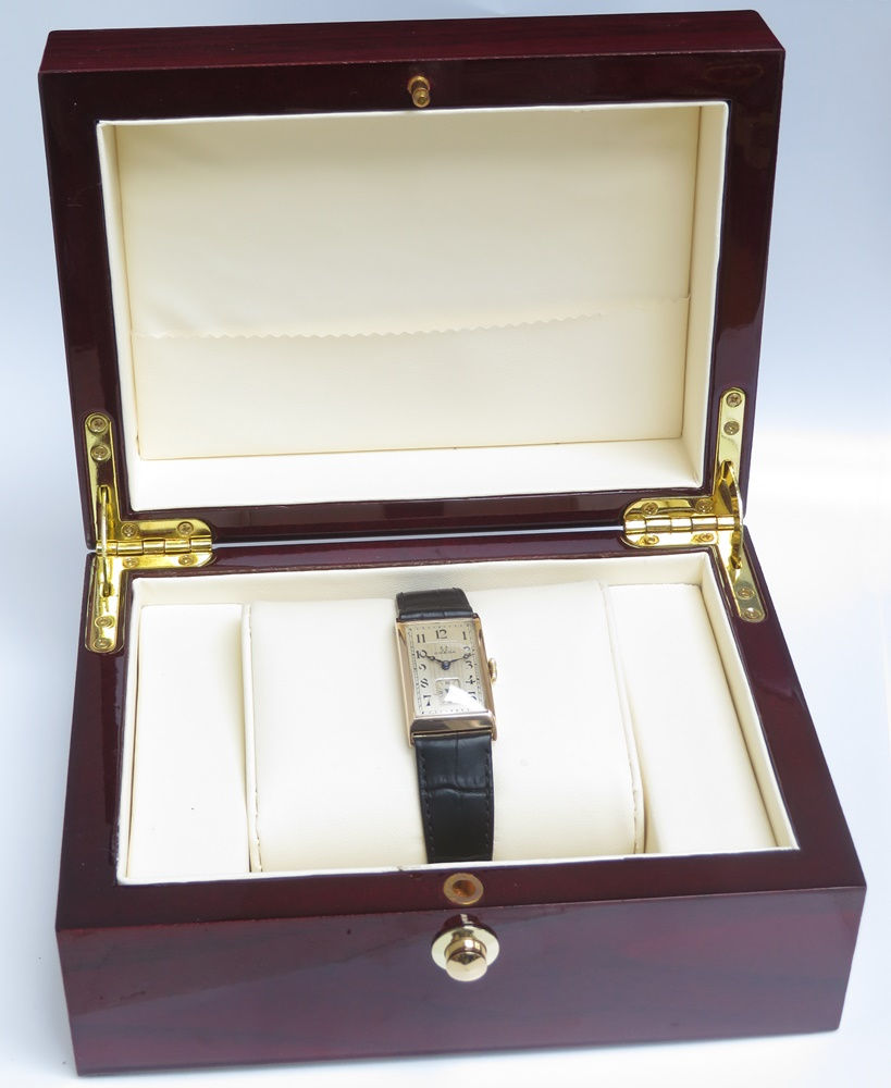 Thumbnail: Museum quality solid 9ct rose gold Omega 20F Art Deco gents watch c1930
