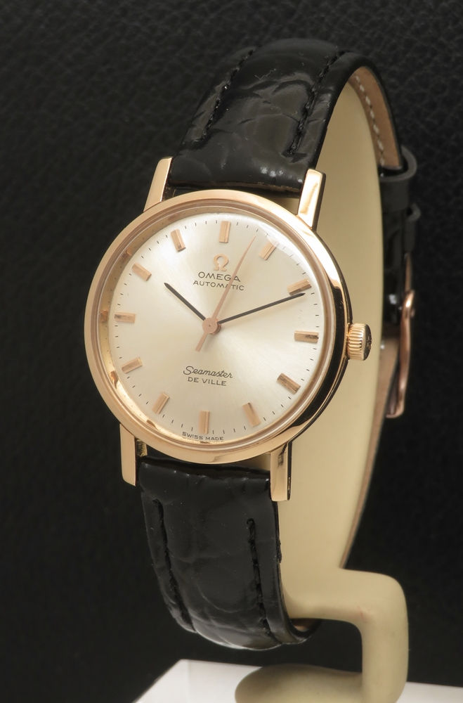 Thumbnail: Rare Ladies Size solid 18ct Rose gold Omega Seamaster automatic  1966
