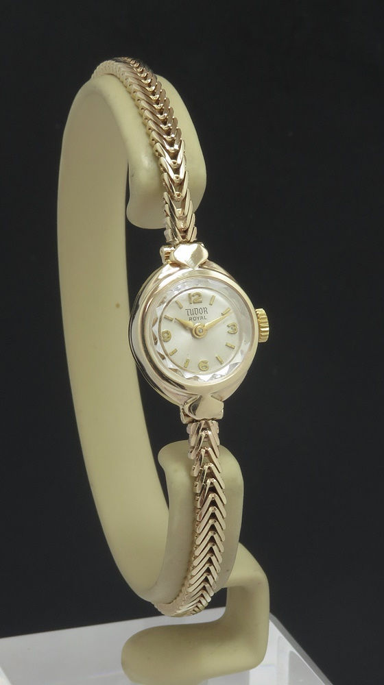 Thumbnail: Beautiful Solid 9ct Gold Rolex Tudor Royal Cocktail Watch c1964