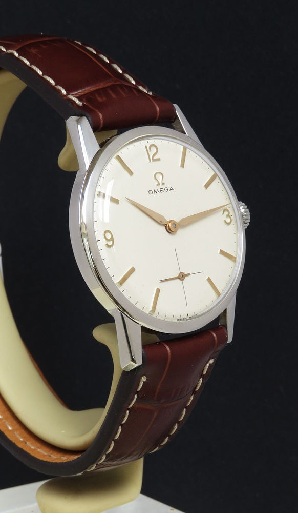 Thumbnail: Classic Omega Calibre 268 Mens Watch c1960