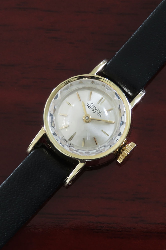 Thumbnail: Near Mint solid 18ct gold  Girard Perregaux Sapphette Ladies Watch c1964