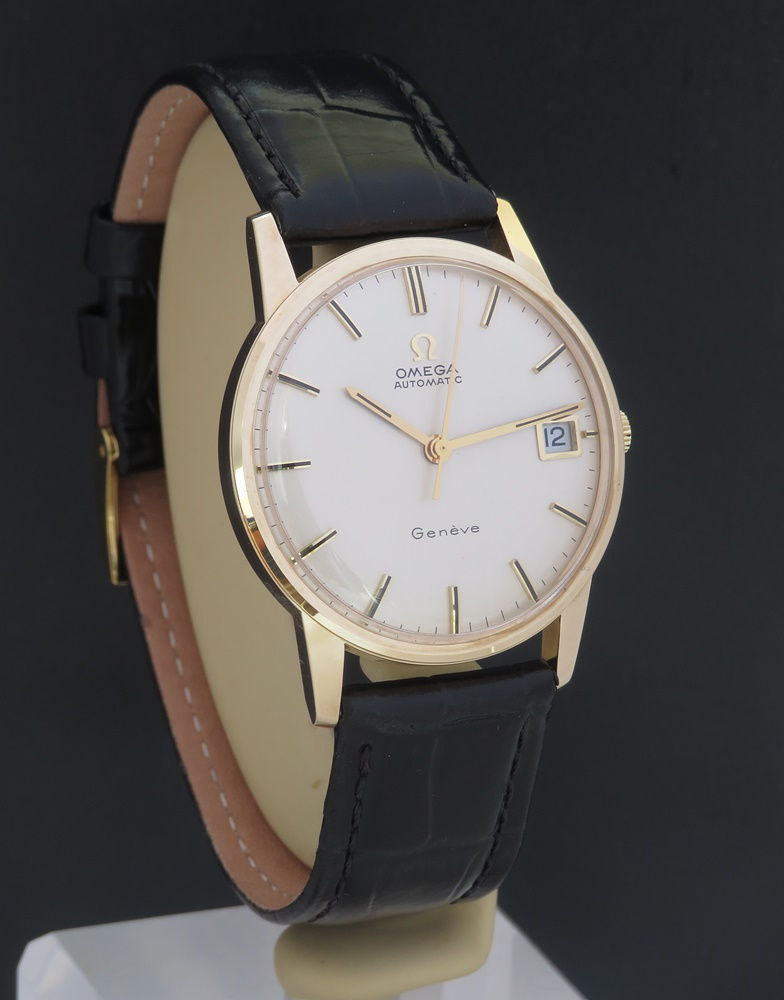 Thumbnail: Mint Original Solid 9ct Gold Omega Geneve Automatic Box and Paperwork c1971