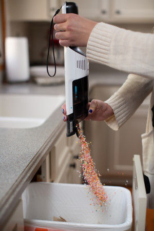 Thumbnail: Simplicity S5 Cordless Handheld