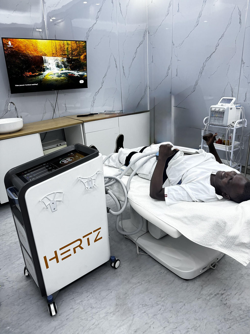 Hertz Muscle Buider Machine 1