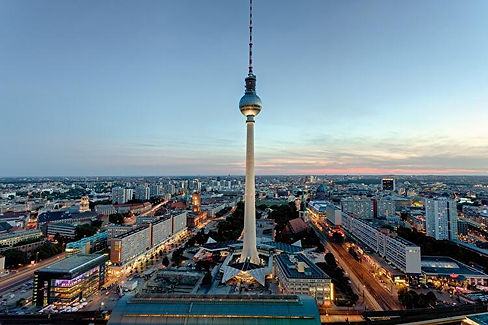 Fernsehturm-Panorama_Berlin_visitBerlin,Wolfgang-Scholvien .jpg