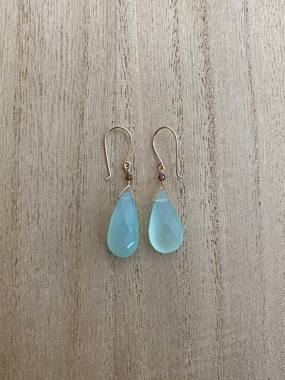 Thumbnail: Chalcedony Drop Earrings 