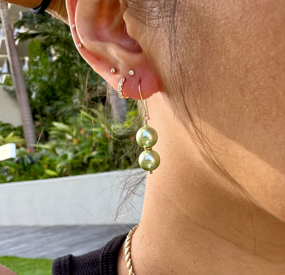 Thumbnail: Pearl Delight Earrings - Green