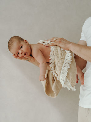 newborn newbornshoot fotoshoot zwangerschap zwangerschapsshoot fotoshoot zwangerschap bevalling  in verwachting