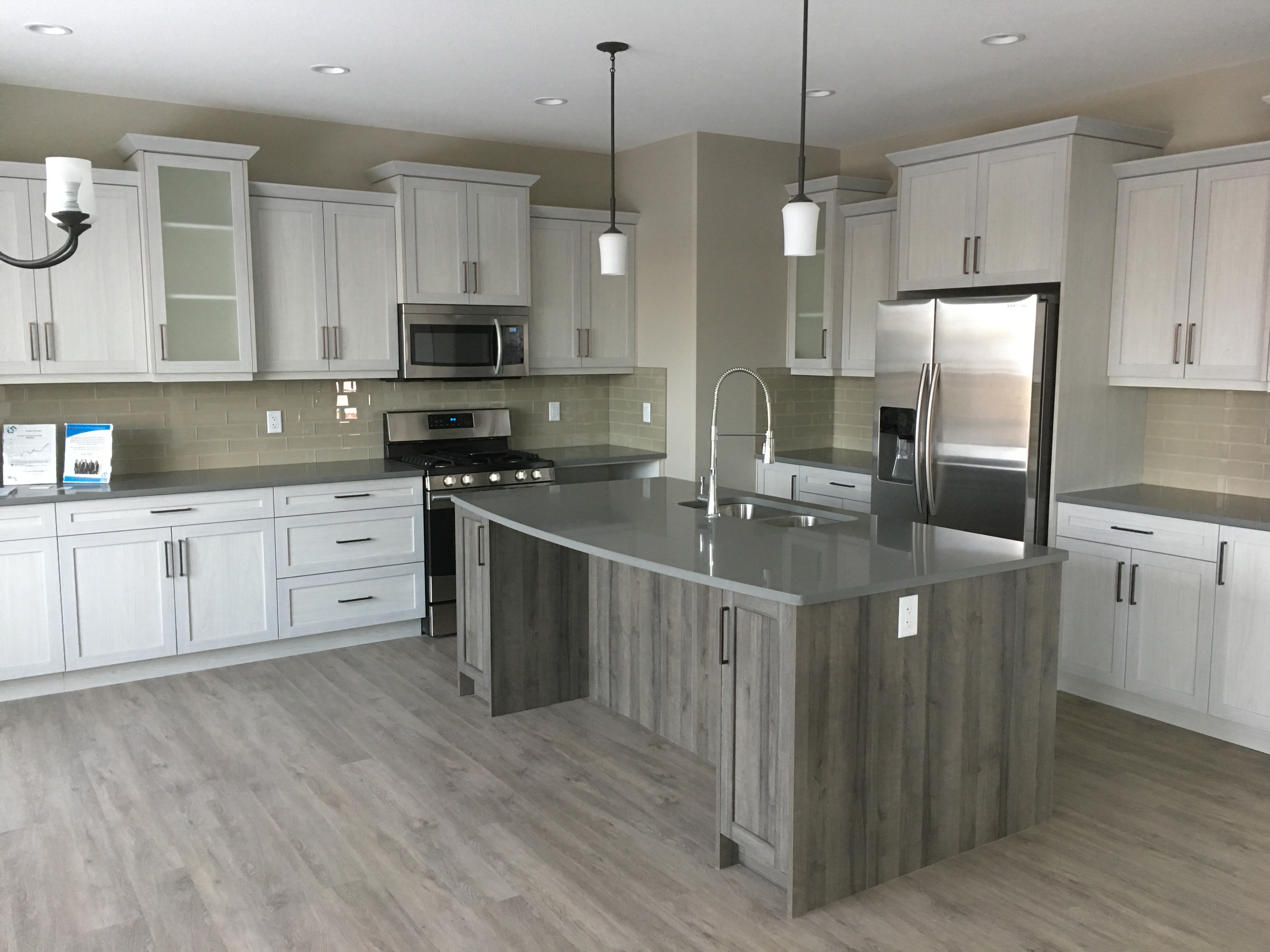 Country Kitchen Cabinets. Custom Cabinetry