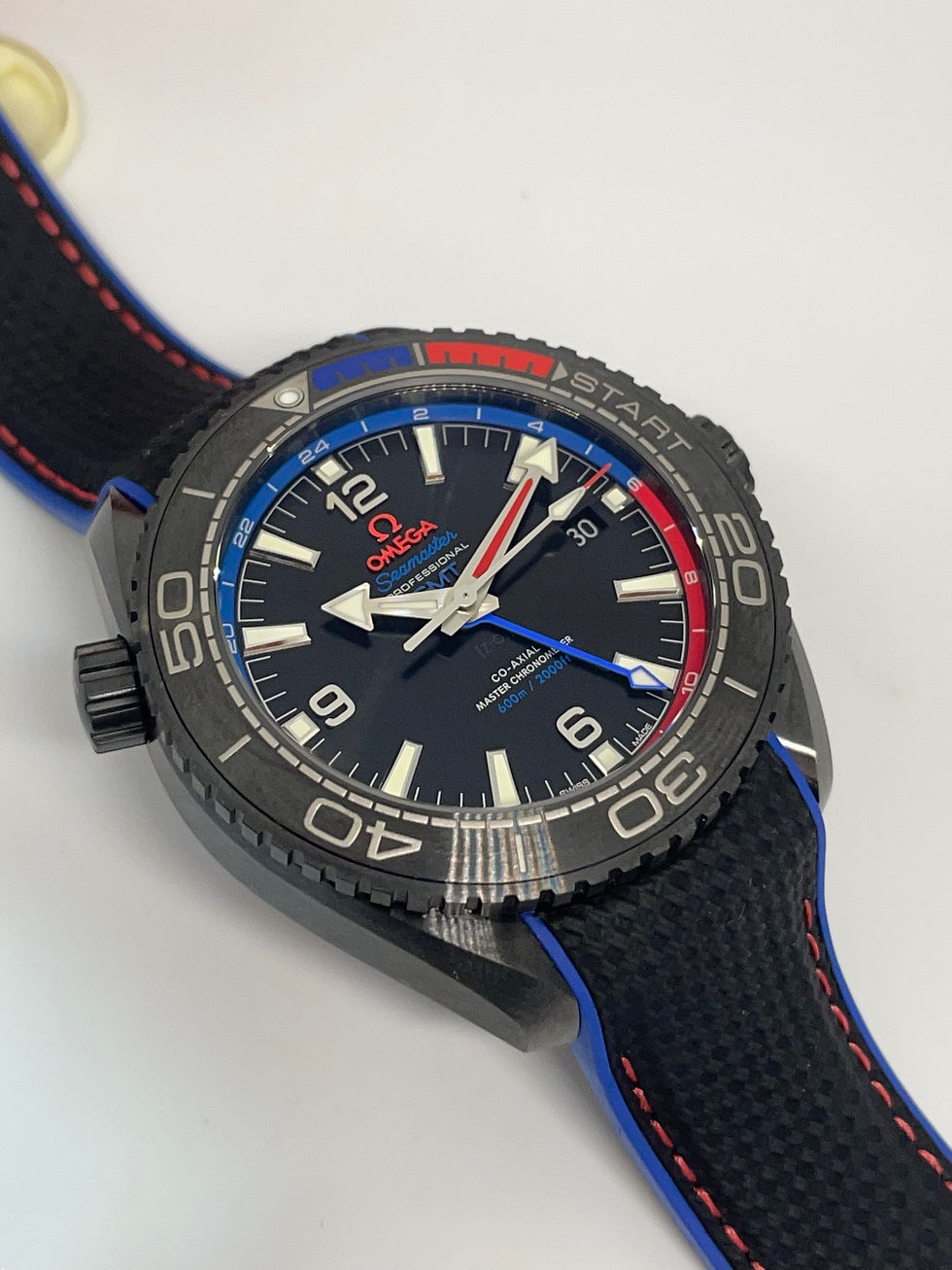 Miniatura: Omega Seamaster Planet Ocean 35TH America's Cup New Zealand Emirates Team