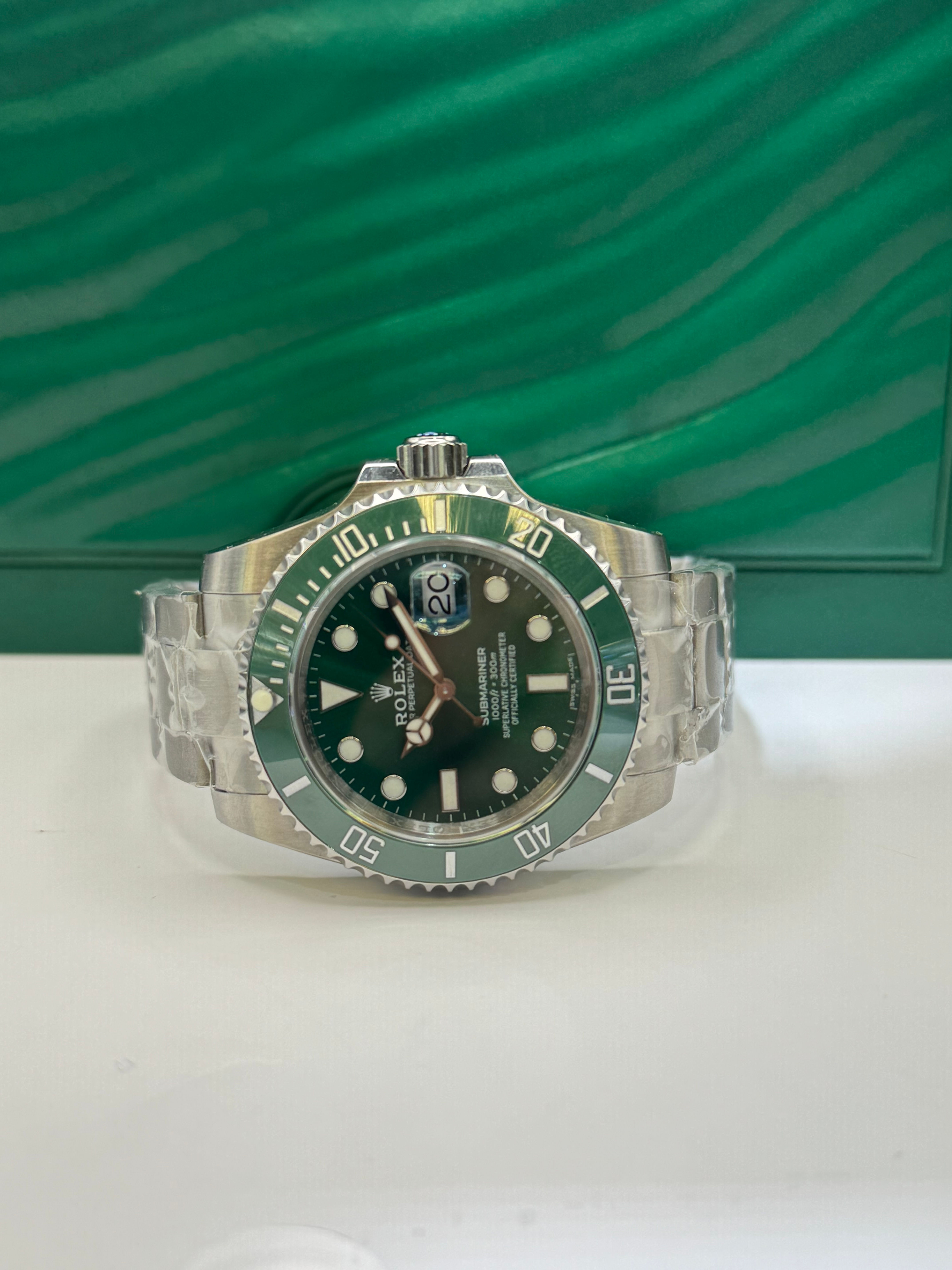Rolex Submariner Green dial "Hulk" 41mm