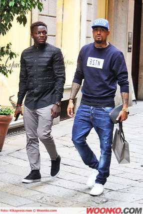 kevin-prince-boateng-sulley-muntari-shopping-2015-milano-1.jpg